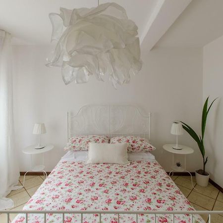 Appartement Casa Marisa à Sirmione Extérieur photo