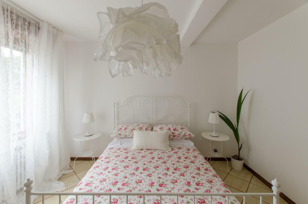 Appartement Casa Marisa à Sirmione Extérieur photo